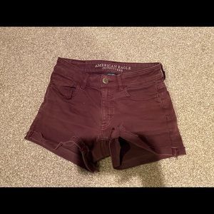 American Eagle maroon shorts